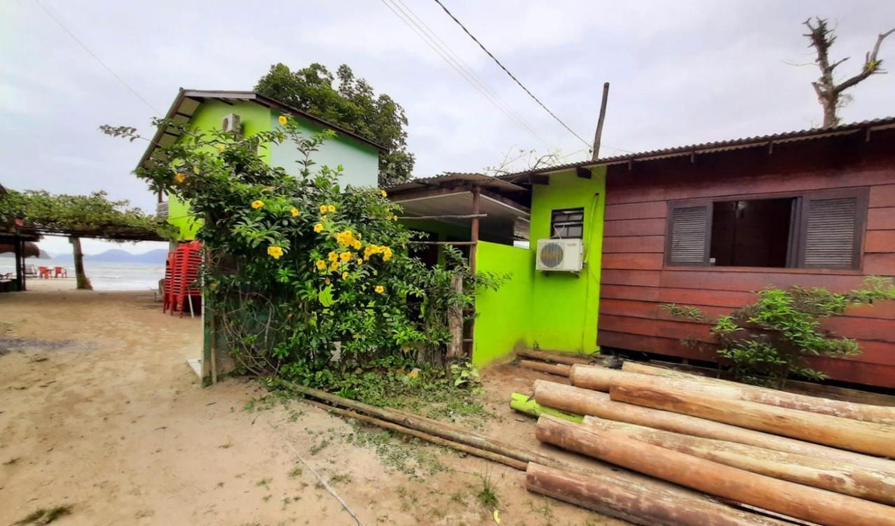 TF03) Chalé pé na areia, completo na praia do Estaleiro. Ubatuba Exterior foto
